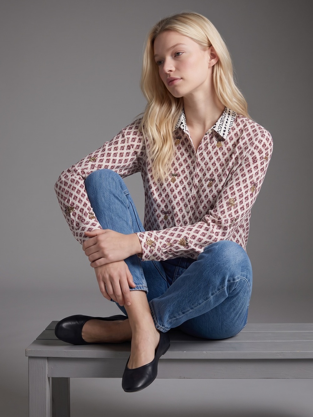 Scotch & Soda artsy bohemian button down. Sequins embroidery. Retro style
